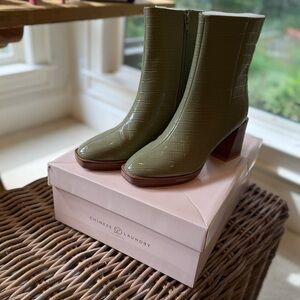 Chinese Laundry Croc-Embossed Green Heeled Boots